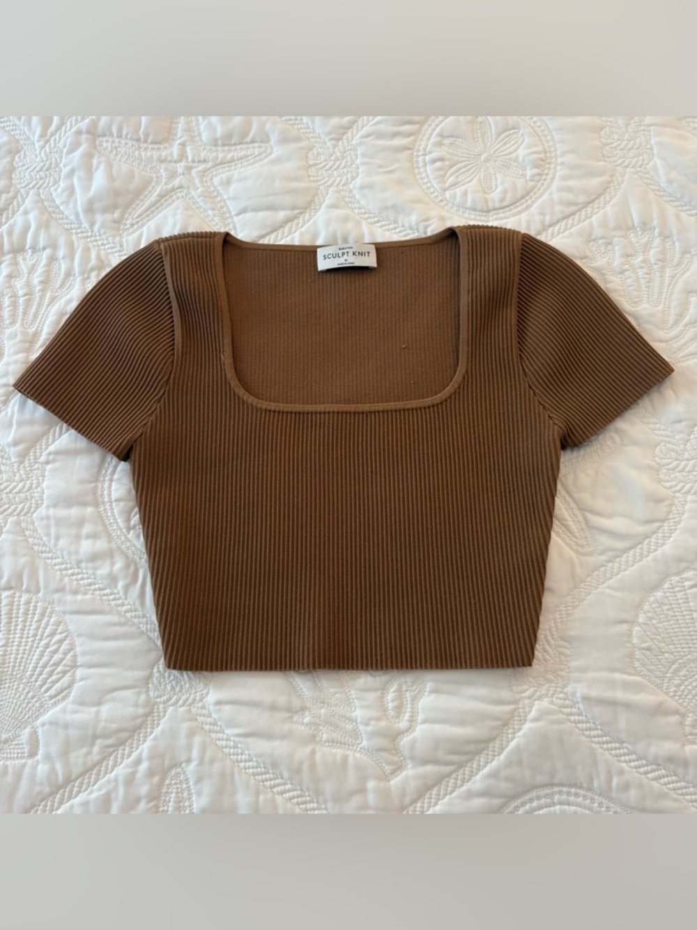 Aritza Babitron Sculpted Brown Ribbed Crop Top size M